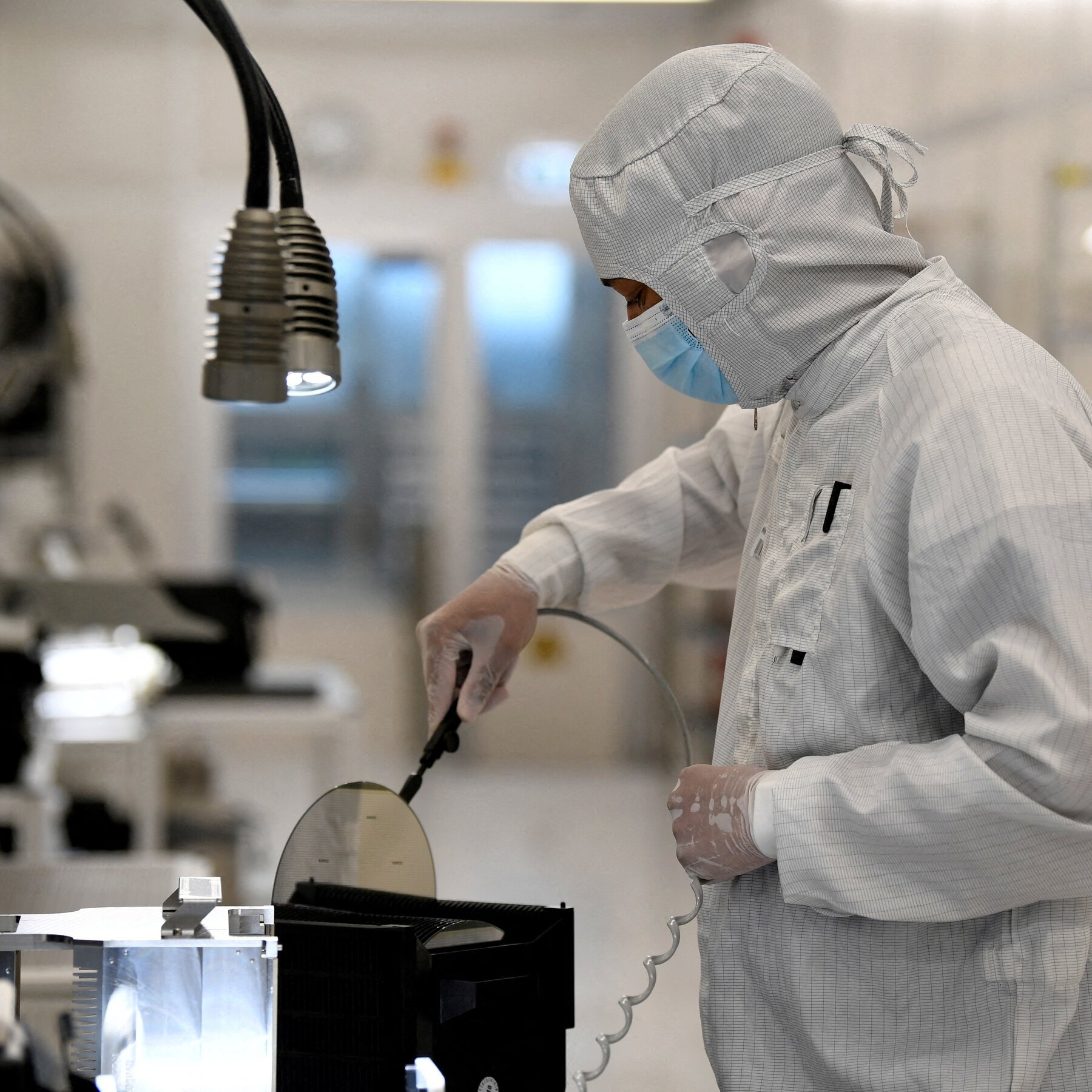 Former Nexperia CEO Claims Company Planned to Transfer Technology to China