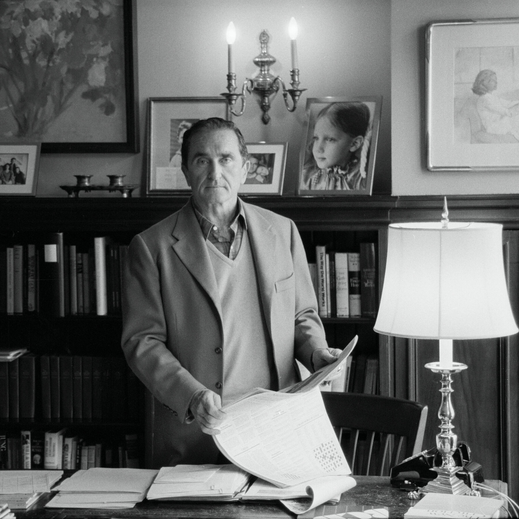 Arthur L. Carter, 93, Dies — Wall‑Street Banker Who Launched a Legendary City Paper