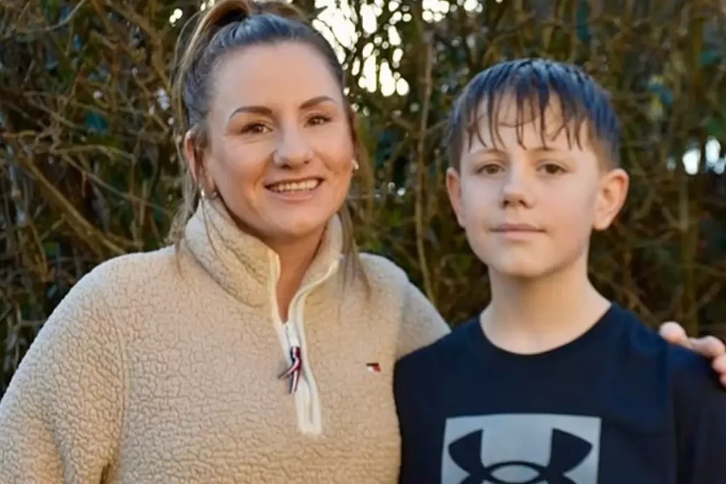 12 Yaşındaki Küçük Kahraman, Direksiyonda Bayılan Annesinin Aracını Durttu