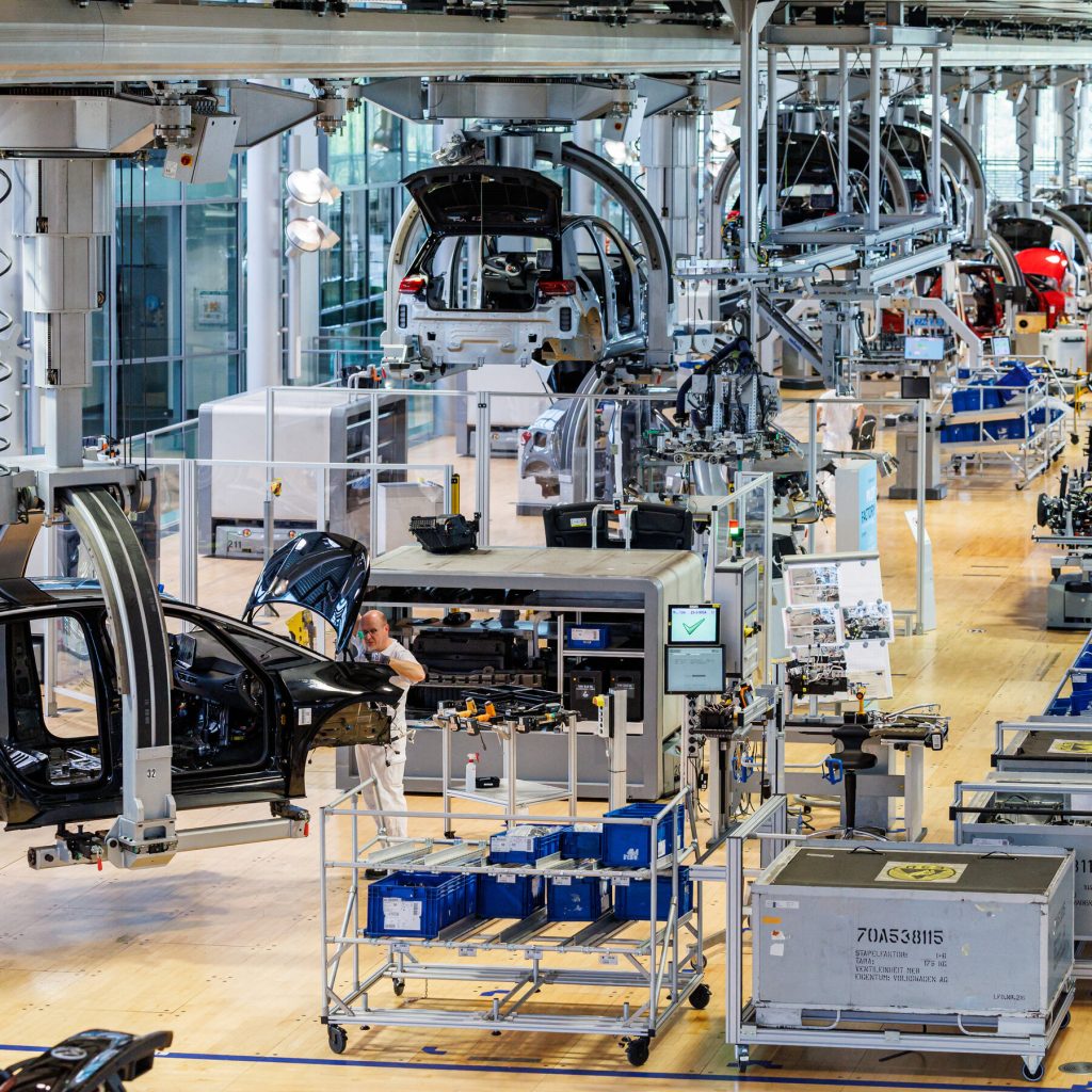 Volkswagen Halts Production at Dresden Facility – A Historic First