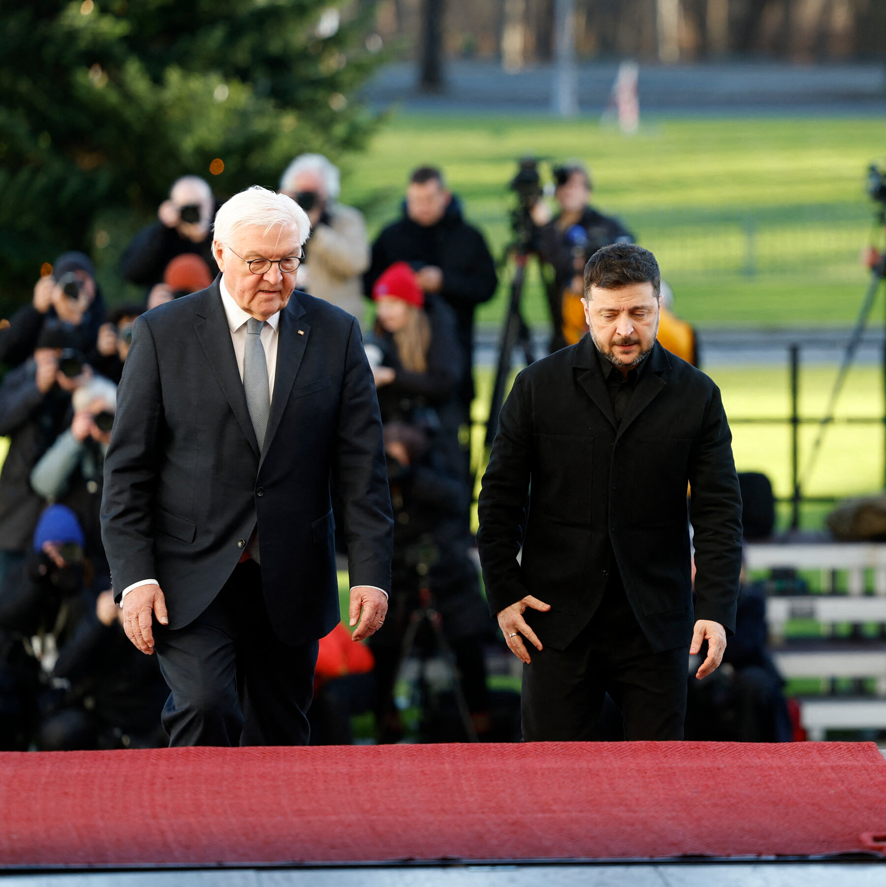 Zelensky Meets U.S. Envoys in Berlin in New Round of Ukraine Peace Talks