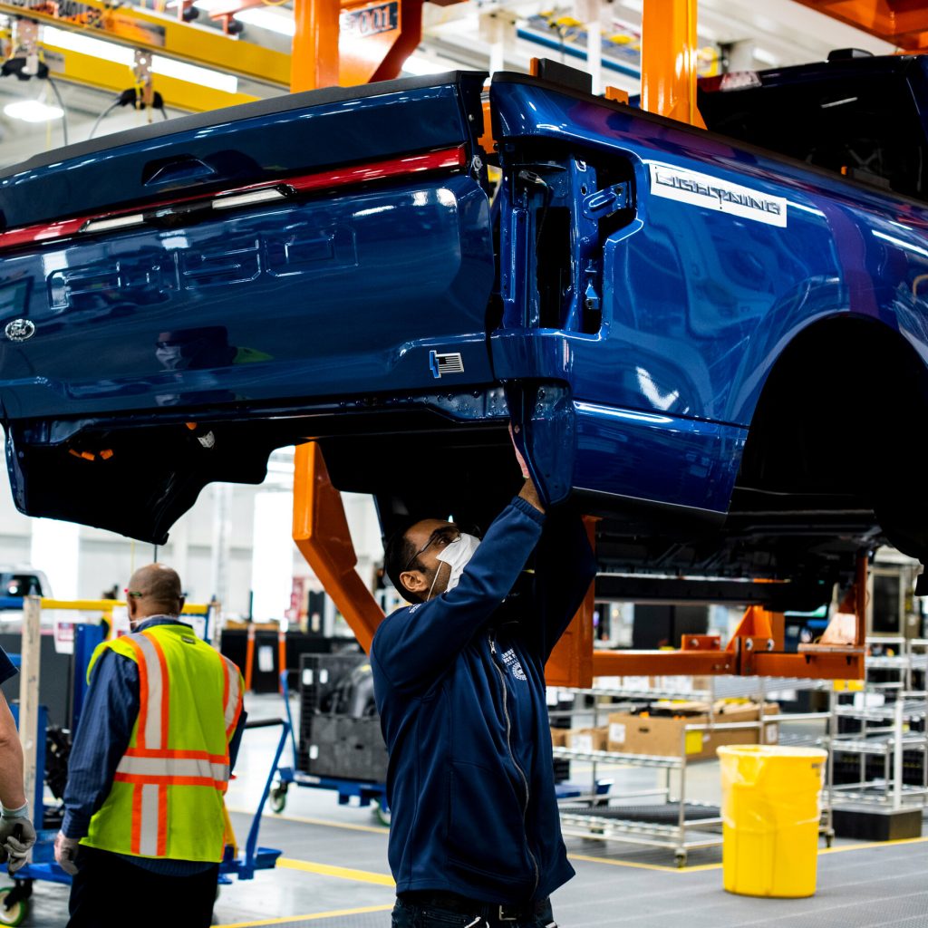 Ford Faces $19.5 Billion Write‑down After Scaling Back EV Ambitions