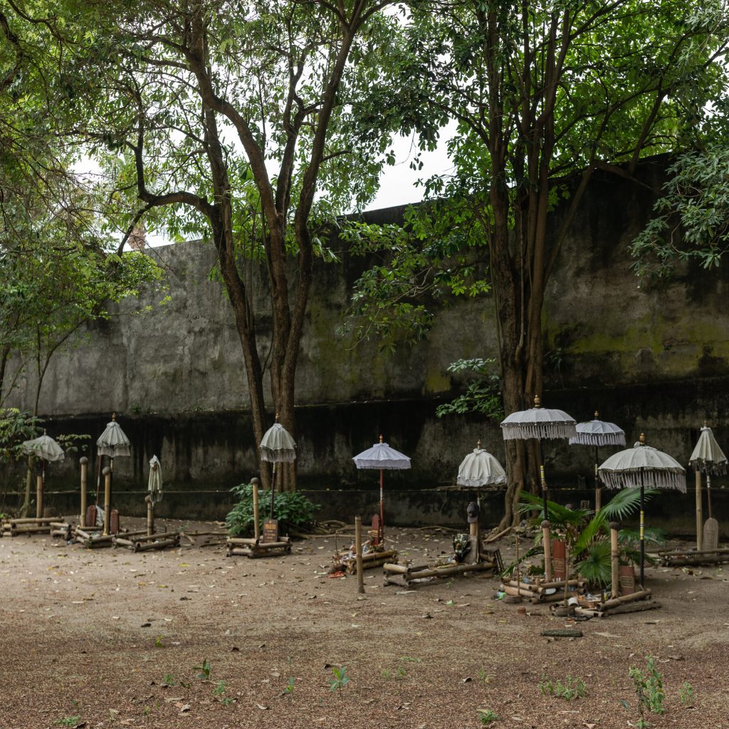 On Bali, the Holiday Vibe Masks Memories of a Massacre