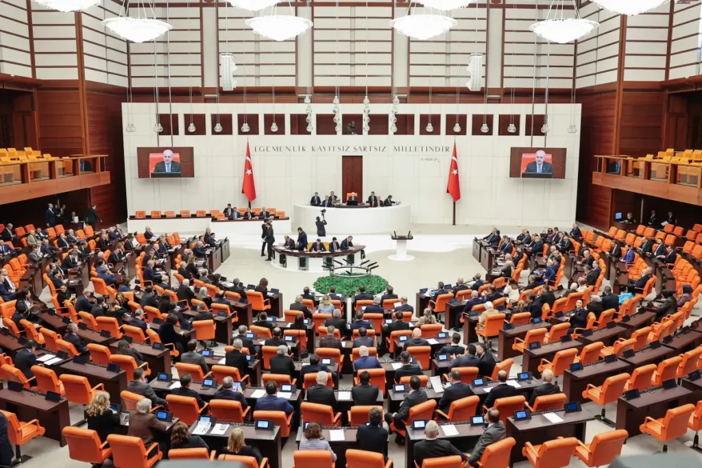 TBMM’de 2024 ve 2026 Bütçeleri Görüşülüyor: Parti Temsilcileri Ekonomik ve Sosyal Konuları Masaya Attı