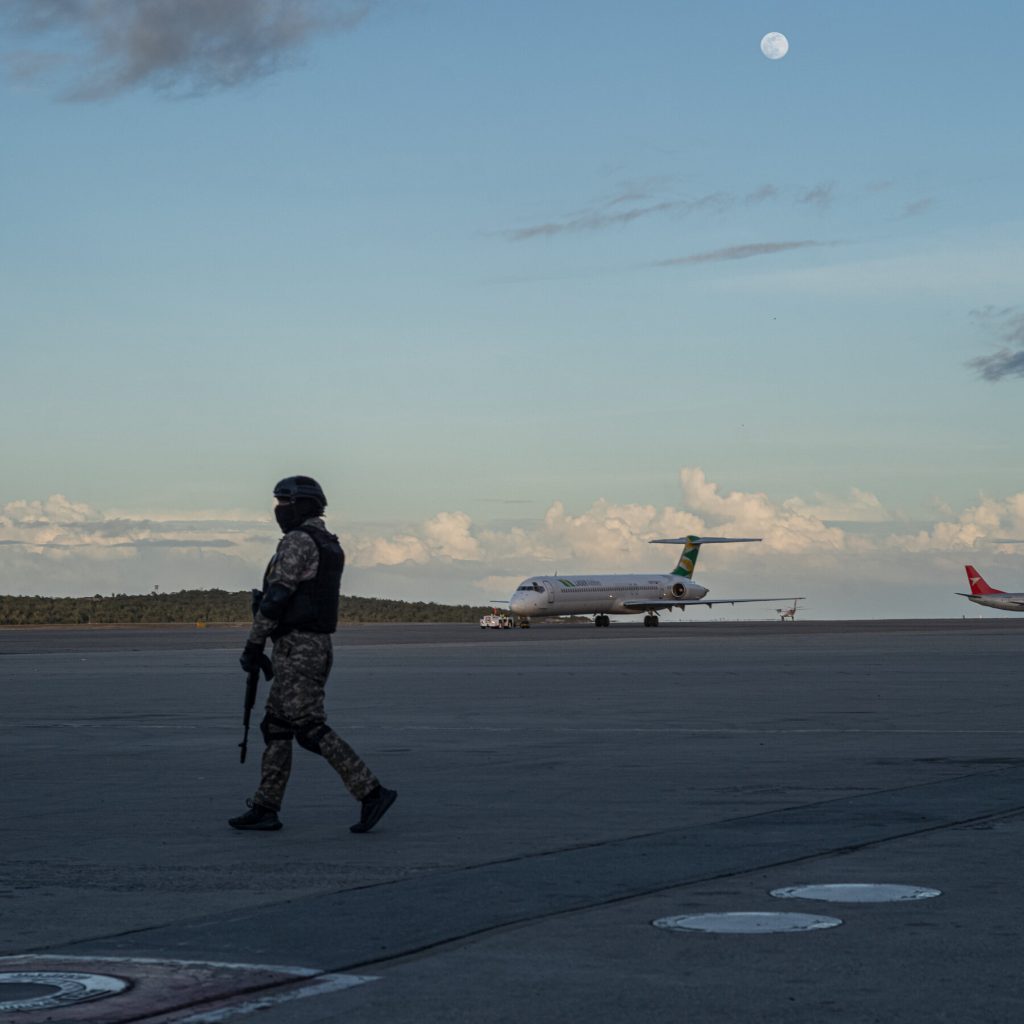 U.S. and Venezuela Jam Caribbean GPS Signals to Thwart Attacks, Raising Flight Hazard