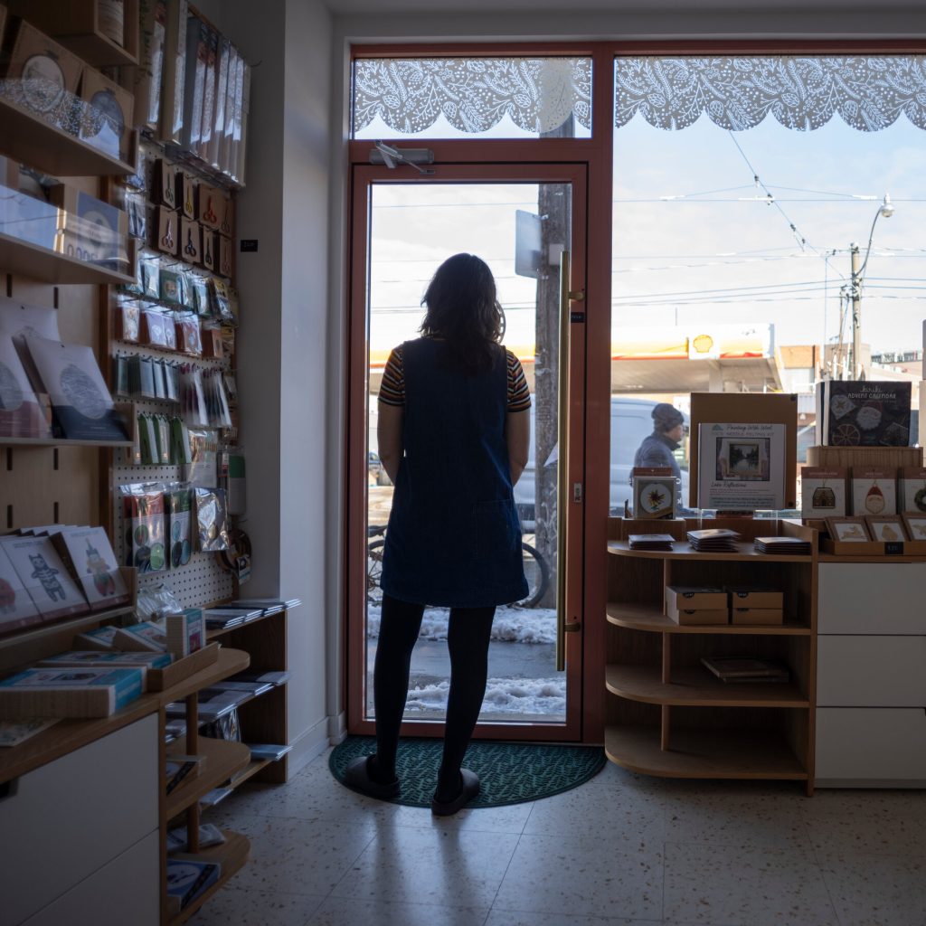 Businesses in Canada Navigate Trump’s Tariffs During the Busy Holiday Season