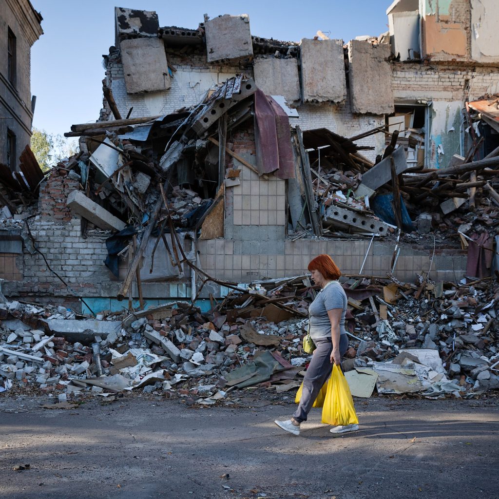 Zelensky Proposes a Demilitarized Zone in Eastern Ukraine as a Path to Peace