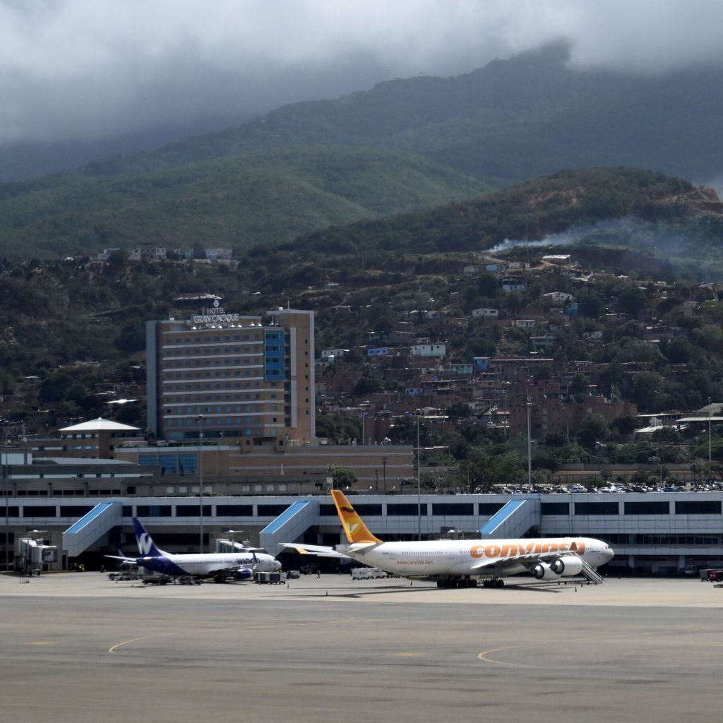 With Airspace Closed, a Lonely Christmas for Many Venezuelans