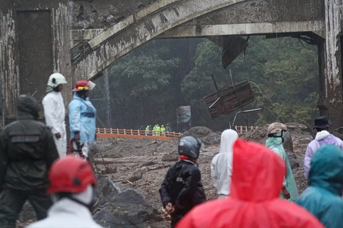 3 Ülke Felaketi Yaşıyor! 900’den Fazla Ölü ve Yüzlerce Kayıp