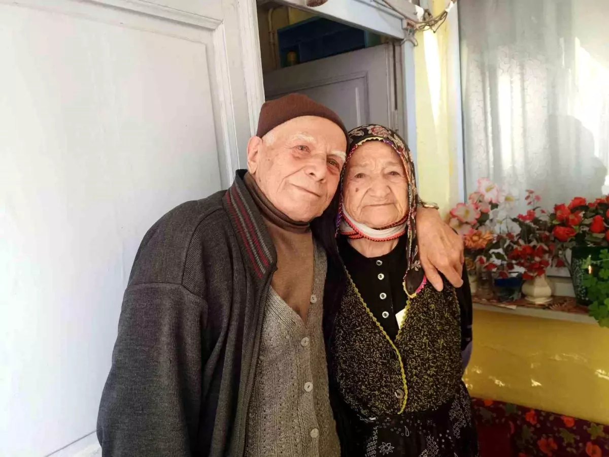 93 Yaşındaki Adam TOFAŞ’ını Gözyaşlarıyla Uğurladı