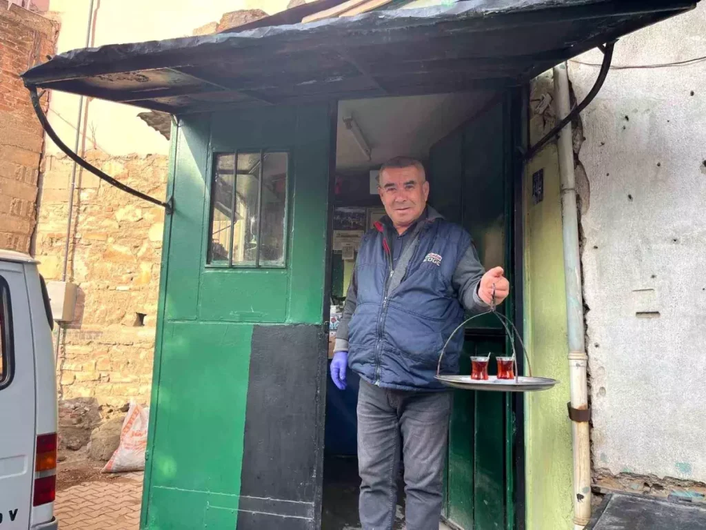 Baba Mesleğiyle Yaşayan Mehmet