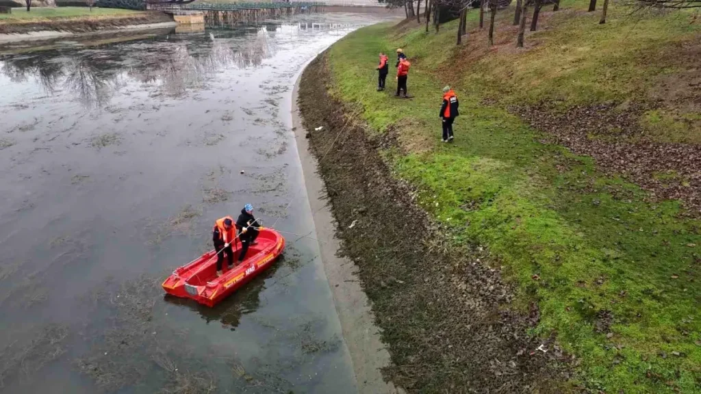 6 GÜNDÜR KAYIP OLAN ÖĞRETMENİN BULUNMASI İÇİN DEV ARAMA FAALİYETLERİ DEVAM EDİYOR