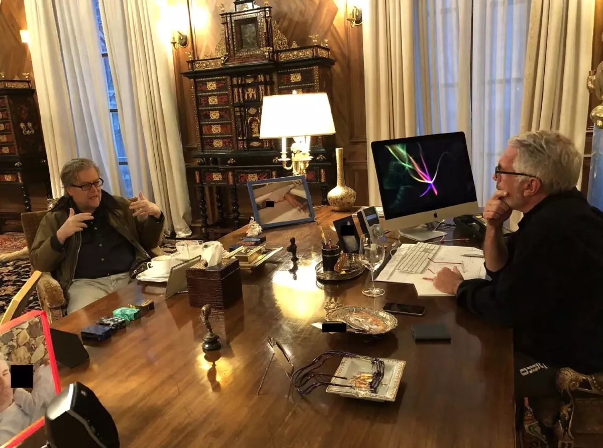 Epstein’in 19 Yeni Fotoğrafı Ortaya Çıktı: Trump, Clinton ve Gates Görüntülendi!