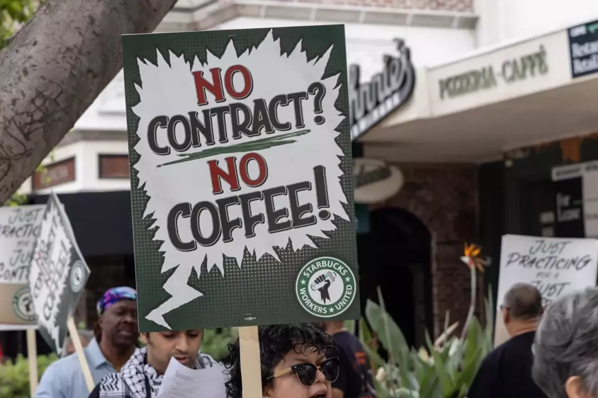 ABD’de Starbucks Çalışanlarının Grevi Tüm Ülkeyi Sarıyor