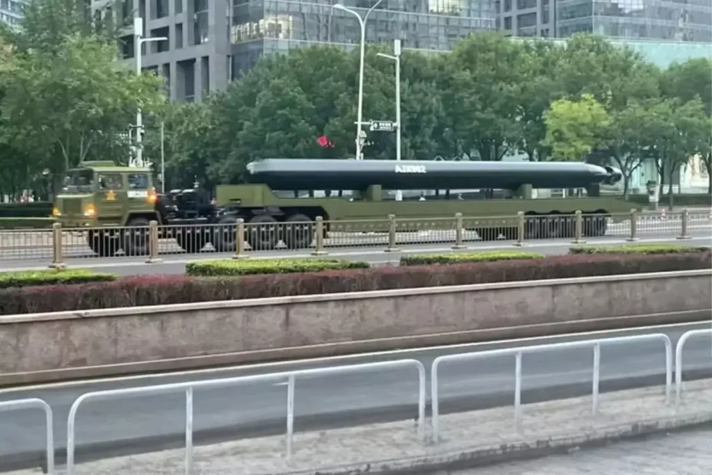 ABD’nin Uykularını Kaçıran Görüntü! Çin’in Dev Insansız Denizaltıları Pasifik’te Test Ediliyor