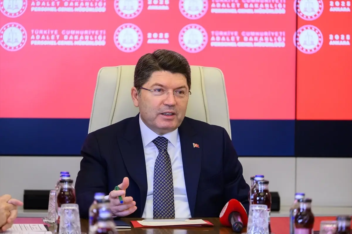 Hakim ve Savcı Adaylarına Cübbe Töreni