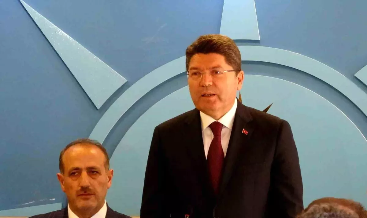 Adalet Bakanı Tunç: “Terörsüz Türkiye sürecini sabote etmek isteyenlere karşı uyanık olacağız”