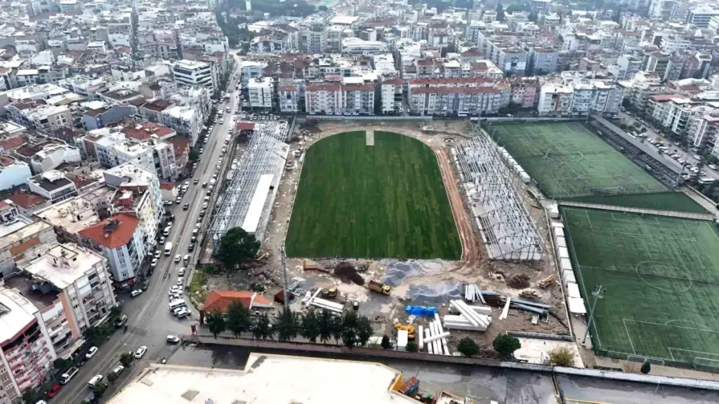 Yeni Stadyumda Çim Serimi Yapıldı – Aydın’ın Futbol Dönüşü Başlıyor