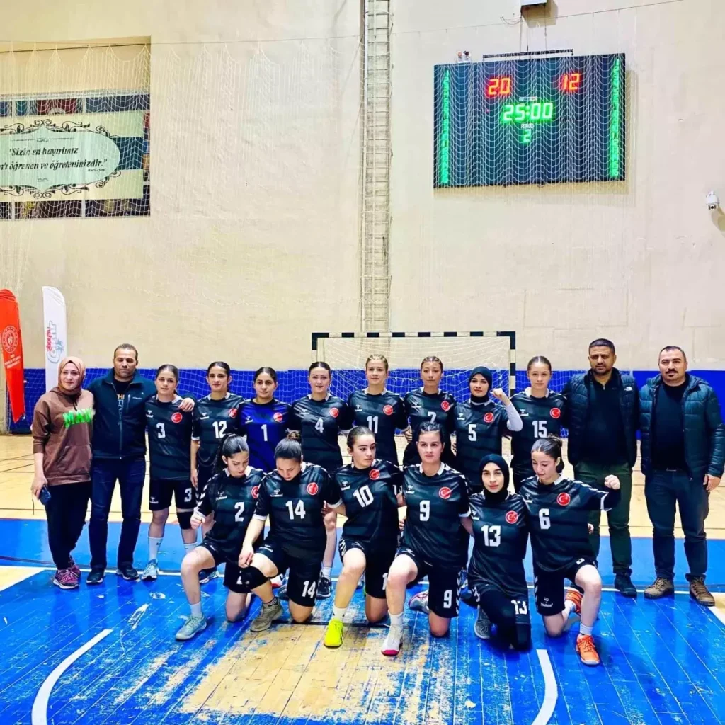 Ağrı Spor Lisesi Hentbolda Birinci Oldu – Yarı Finallerde Türkiye’yi Temsil Edecek