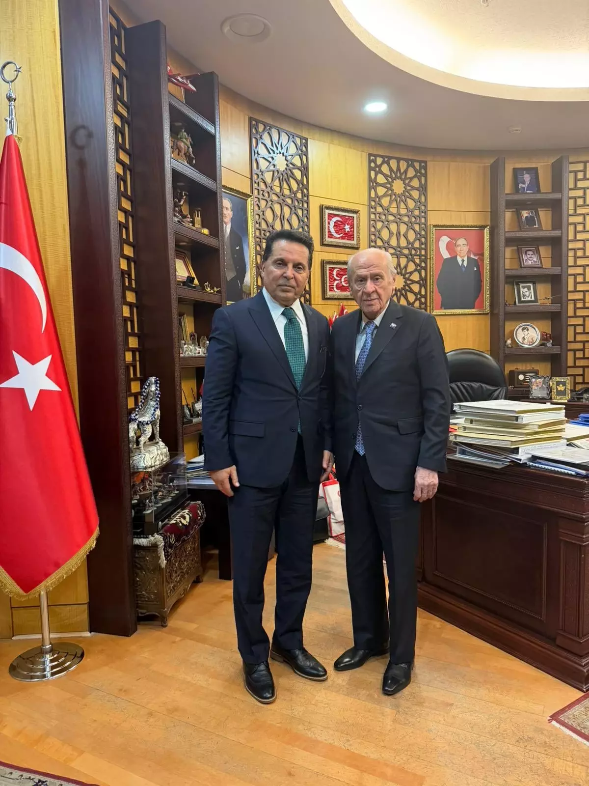 Ahmet Özer tahliyesinden 1 ay sonra Bahçeli’ye gitti! Düştüğü not da manidar