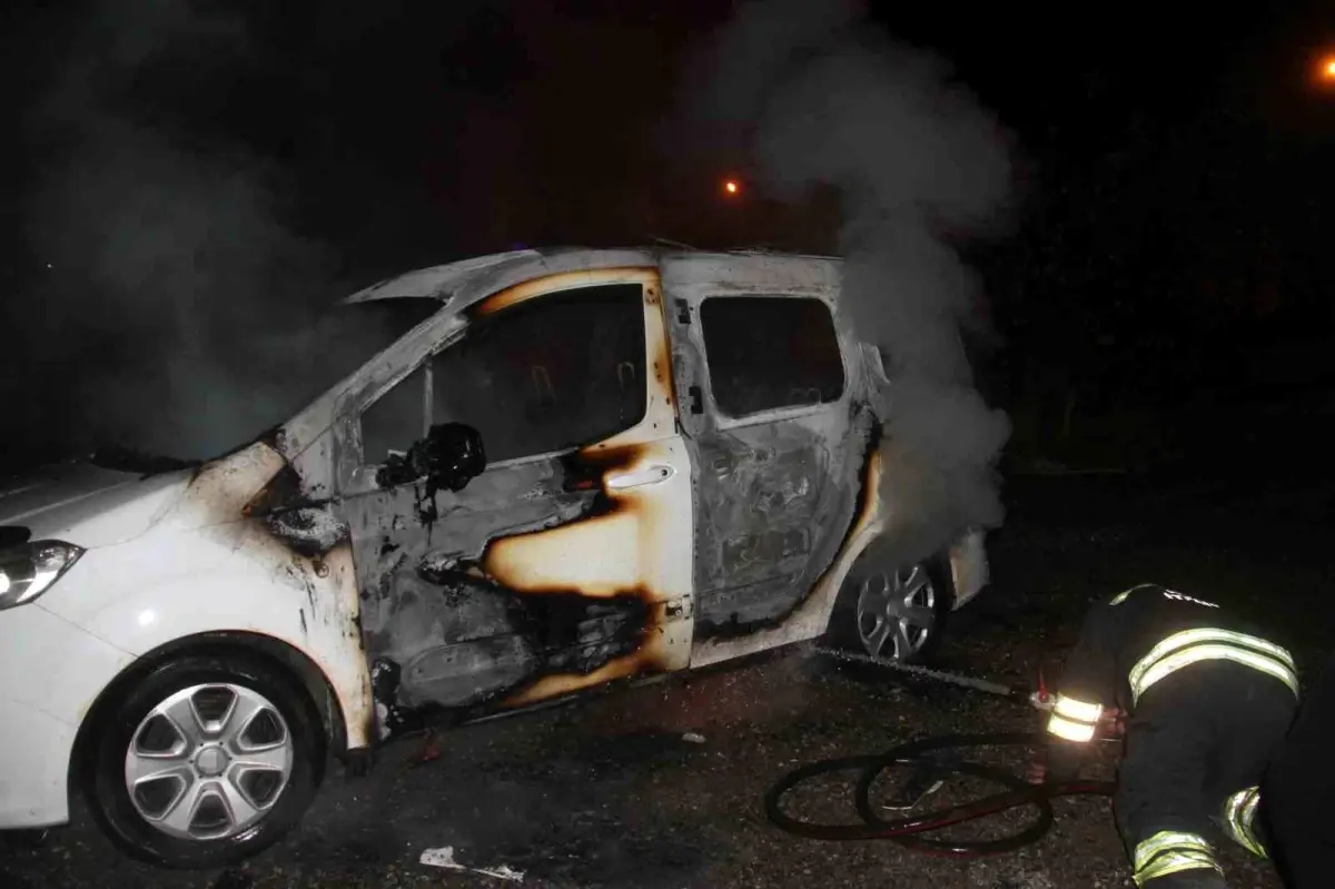 Beyşehir’de Araç Yangını: Şahıs Gözaltında