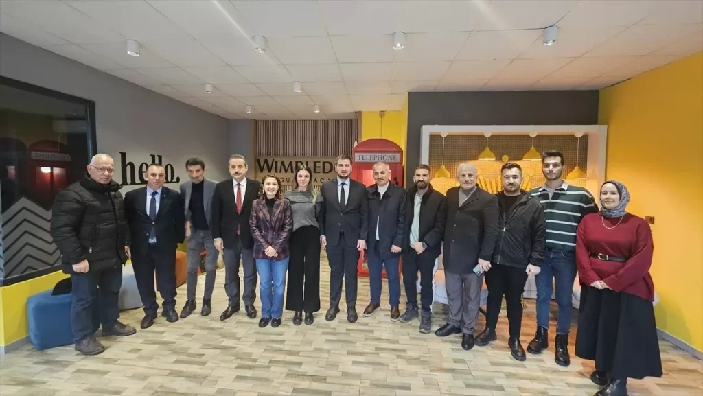 Çelik’ten Hopa Ziyareti: Spor, Ekonomi ve Sağlıkta Yeni Adımlar