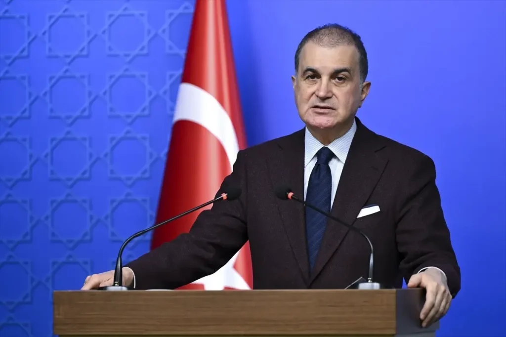 AK Parti Sözcüsü Ömer Çelik, MKYK Toplantısına Yönelik Açıklamalarda Bulundu