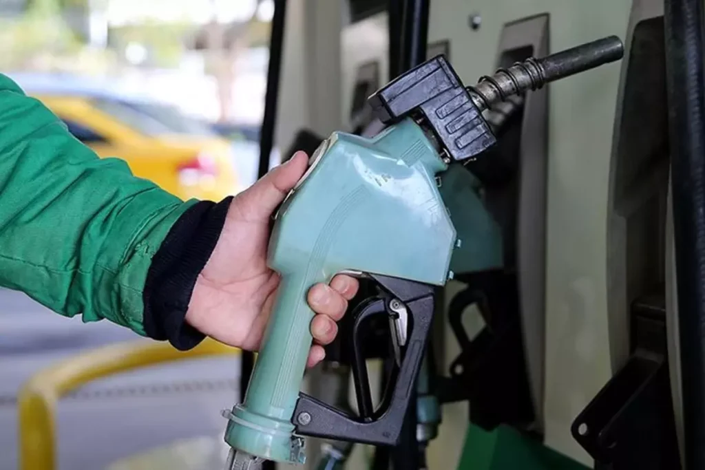 Akaryakıtta Çifte Zam! Yılbaşı Sabahı Pompaya Yansıyacak Şok Miktarlar