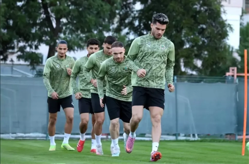 Alanyaspor’dan Karagümrük Maçı Hazırlığı: Pereira’nın Antrenman Programı