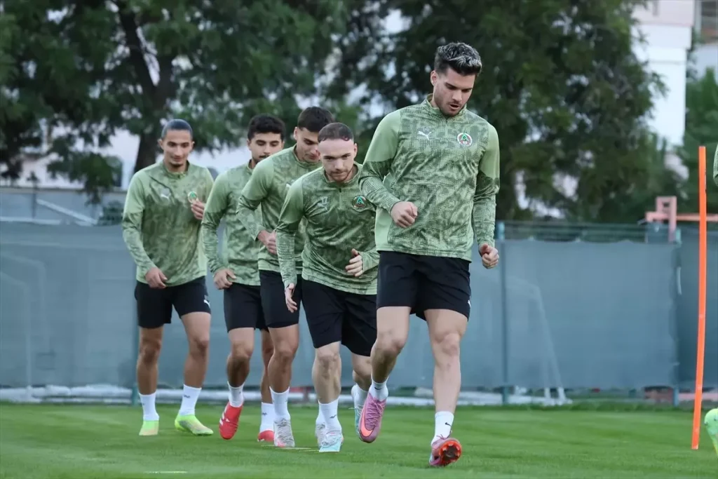 Corendon Alanyaspor Hazırlıklara Başladı