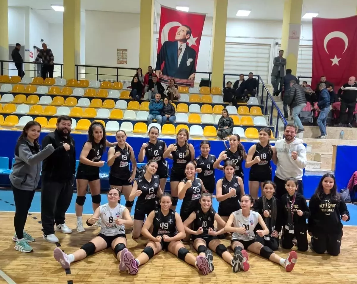 Altın Smaç Kulübü Voleybolun Yeni Yüzü: Aydın’da Genç Yetenekler Sahneye Çıkıyor