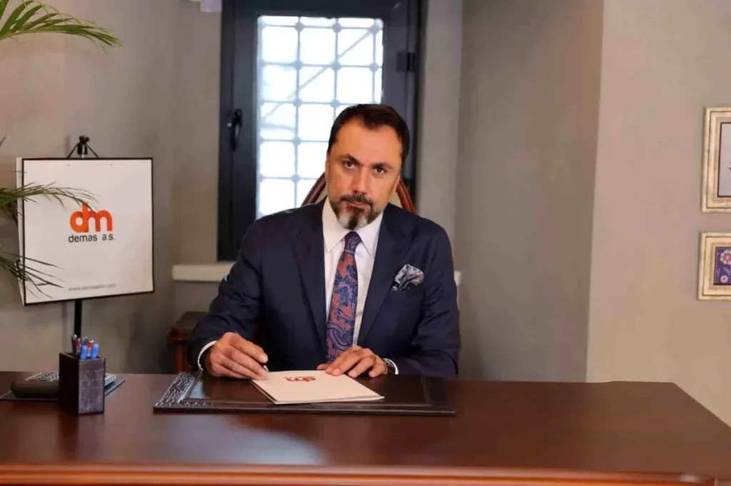 Altın Piyasası Yükselişte: Yatırımcılar Güvenli Limanı Yeniden Keşfediyor