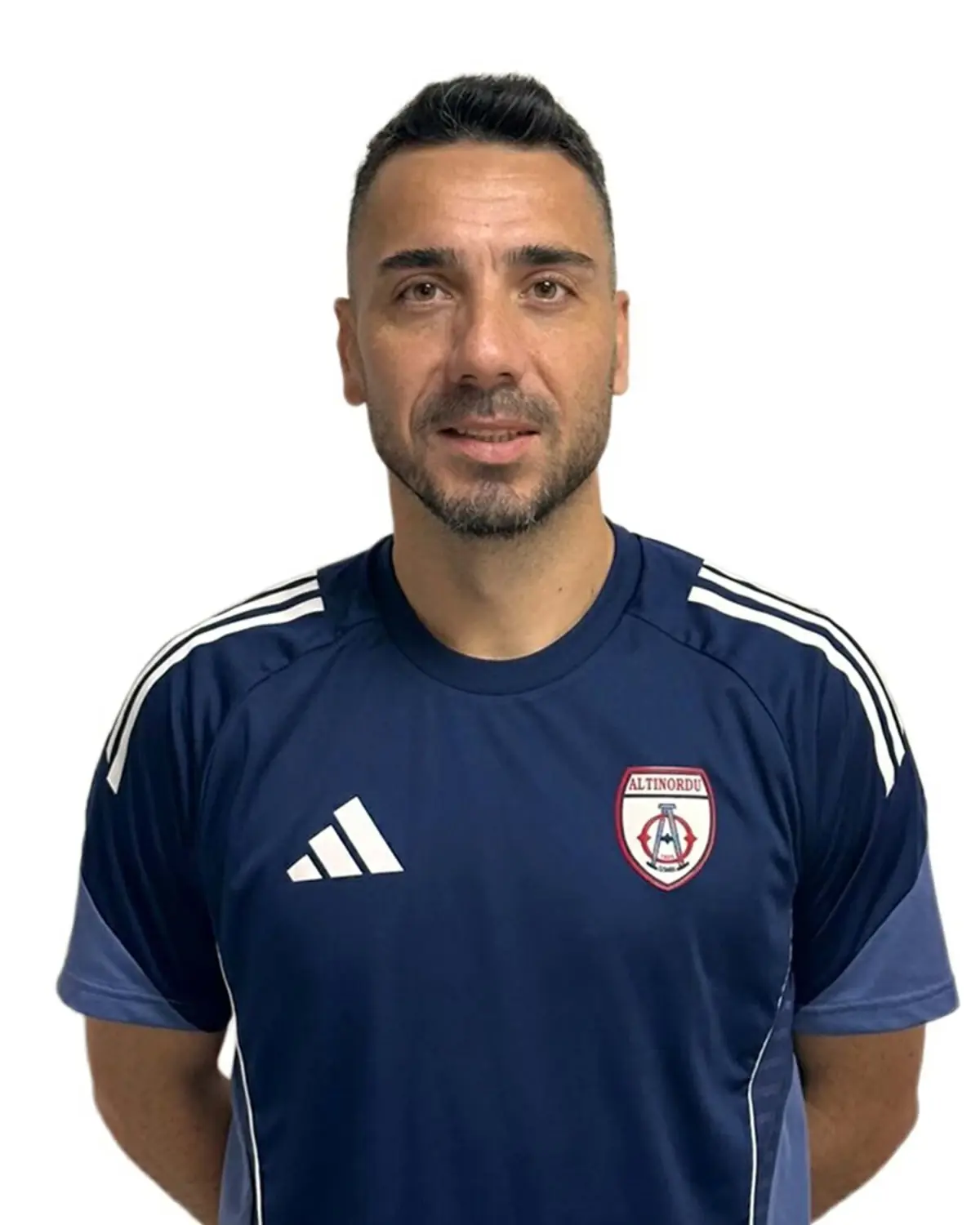 Altınordu’dan Yeni Takviye: Tecrübeli Forvet Yılmaz Özeren Takıma Katıldı