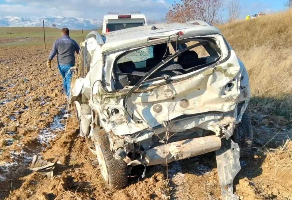 Amasya’da Şok Kaza: 8 Yaralı Otomobil‑SUV Çarpışması