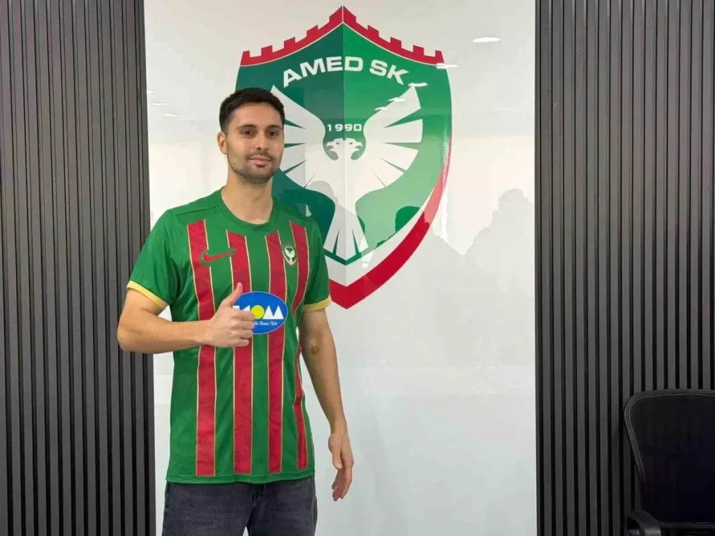 Amed Spor, Tecrübeli Stoper Tarkan Serbest’i Kadrosuna Katıyor!