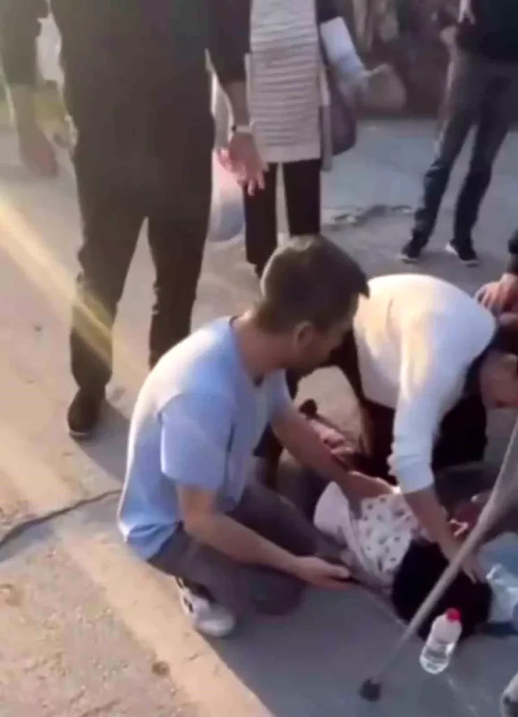 Hatay’da Yaya Geçidinde Anne ve 2 Çocuğa Çarptı: Yaralılar Hastaneye Kaldırıldı