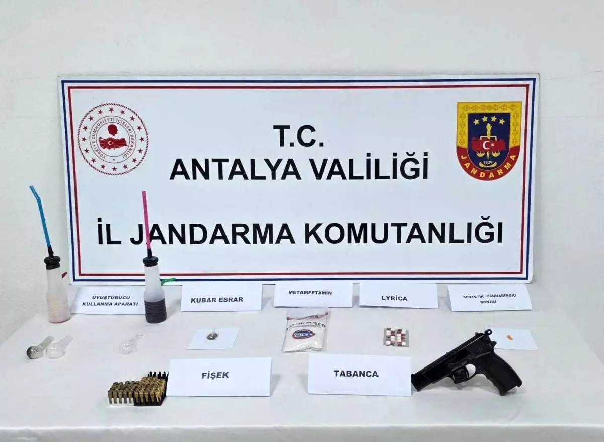 Antalya Döşemealtı’nda Şok Uyuşturucu ve Silah Operasyonu: 4 Gözaltı