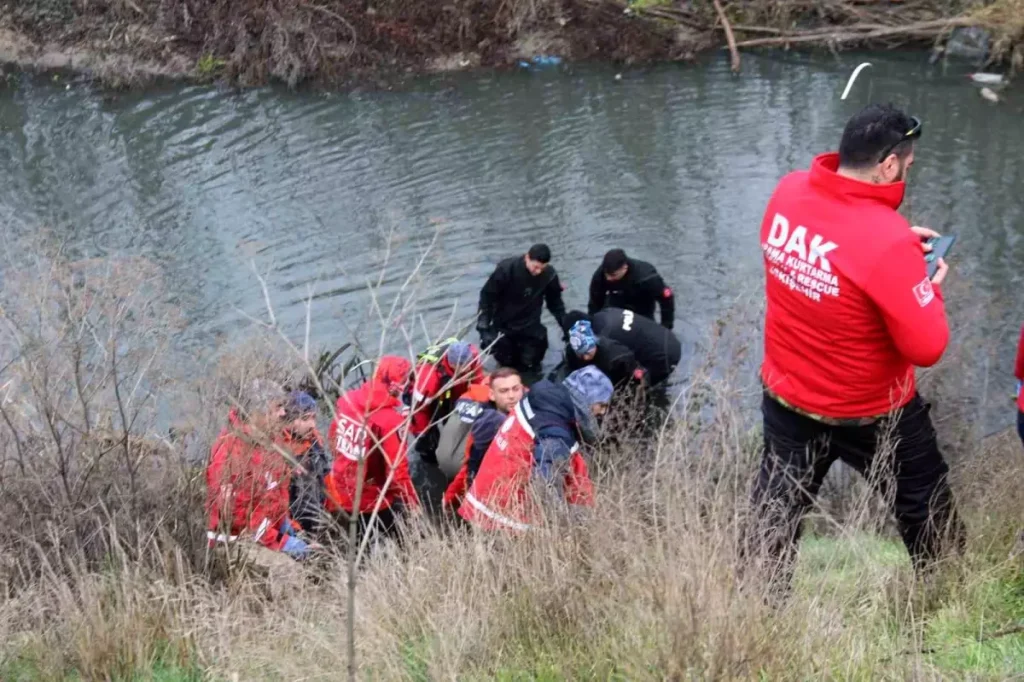 Eskişehir’de Kaybolan Öğretmenin Cesedi Porsuk Çayı’nda Bulundu