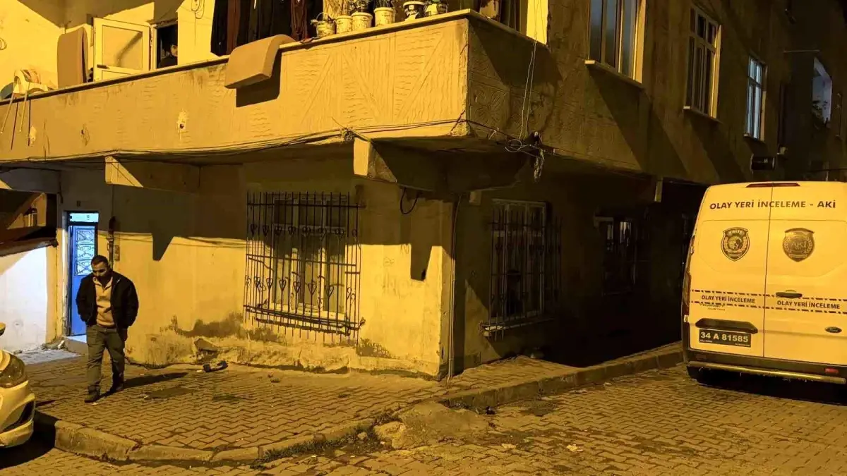 Arnavutköy’de Silahlı Soygun: Aile Darbedildi