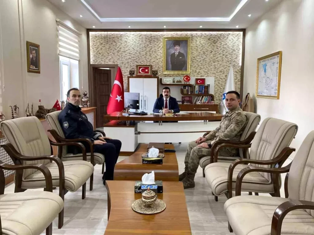 Arpaçay’da Asayiş Toplantısı: Güvenlik Önlemleri ve 7/24 Görev