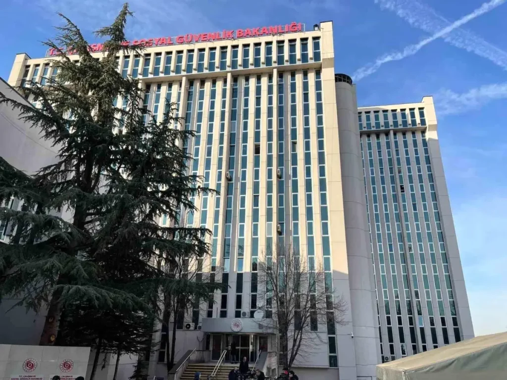 Asgari Ücret Görüşmeleri Devam Ediyor