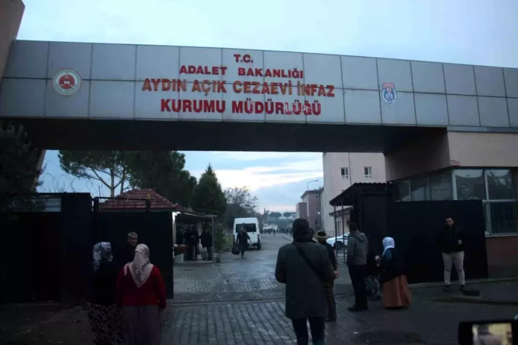 Aydın Açık Cezaevi’nde tahliye heyecanı: Yaklaşık 300 hükümlü serbest kalıyor