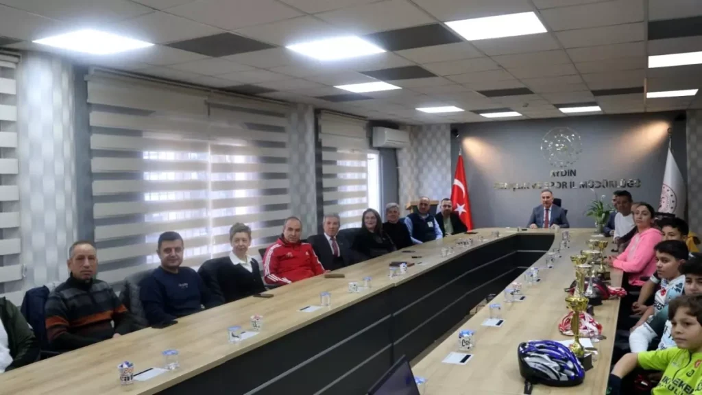 Bisikletçilerden Serhat Yığmatepe’ye Ziyaret