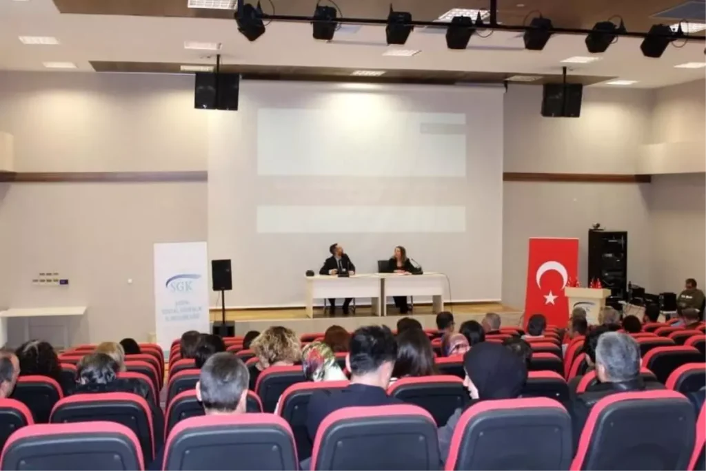 Kadına Şiddetle Mücadele İçin Farkındalık Semineri