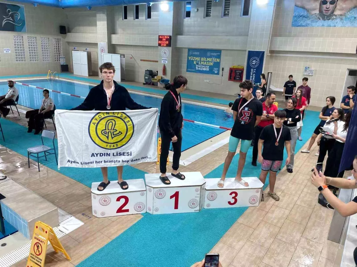 Aydın Lisesi Öğrencileri 5 Gümüş Madalya Kazandı