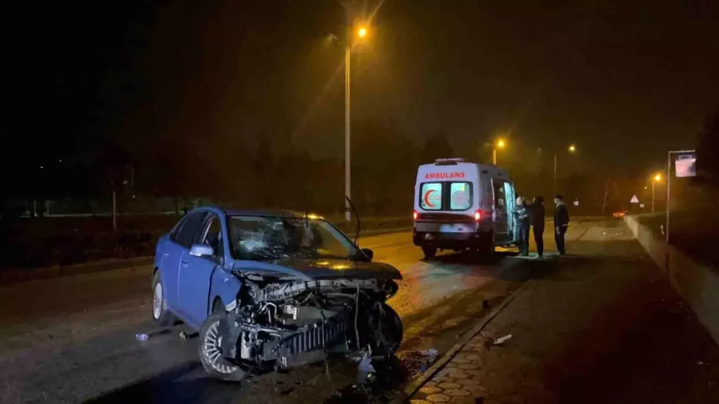 Eskişehir’de Yağmurla 4 Ayrı Kaza: Trafik Felaketi ve Sürücülerin Örnek Davranışı