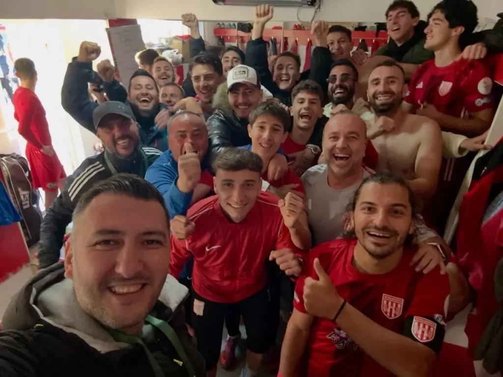 Ayvalıkgücü Belediyespor Play-Off’a Yükseldi