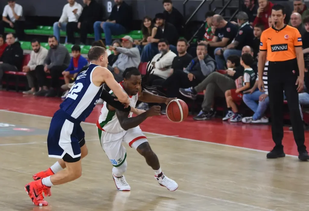 Karşıyaka, Bahçeşehir Koleji’ne 74-71’lik Dar Mağlubiyet Aldı