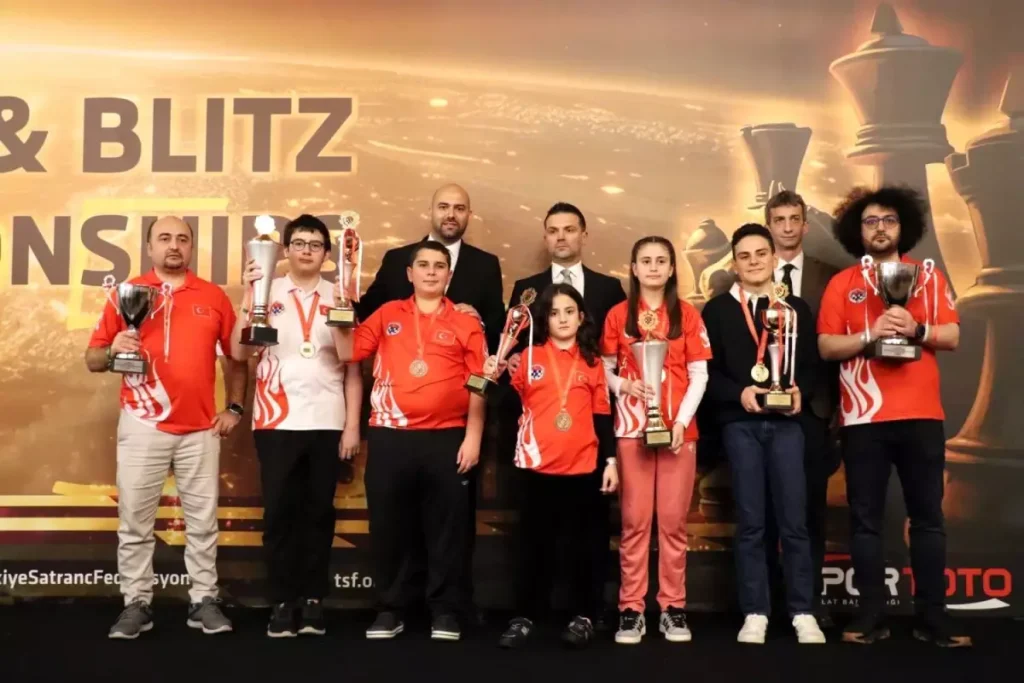 Milli Satranççılara 8 Madalya: Antalya’da Büyük Başarı