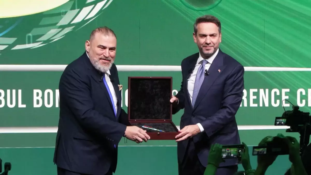 Türkiye Enerji Zirvesi’nde 2026 Doğal Gaz Hedefi: 8 Milyon Haneyi Kendi Gazıyla Aydınlatma Planı